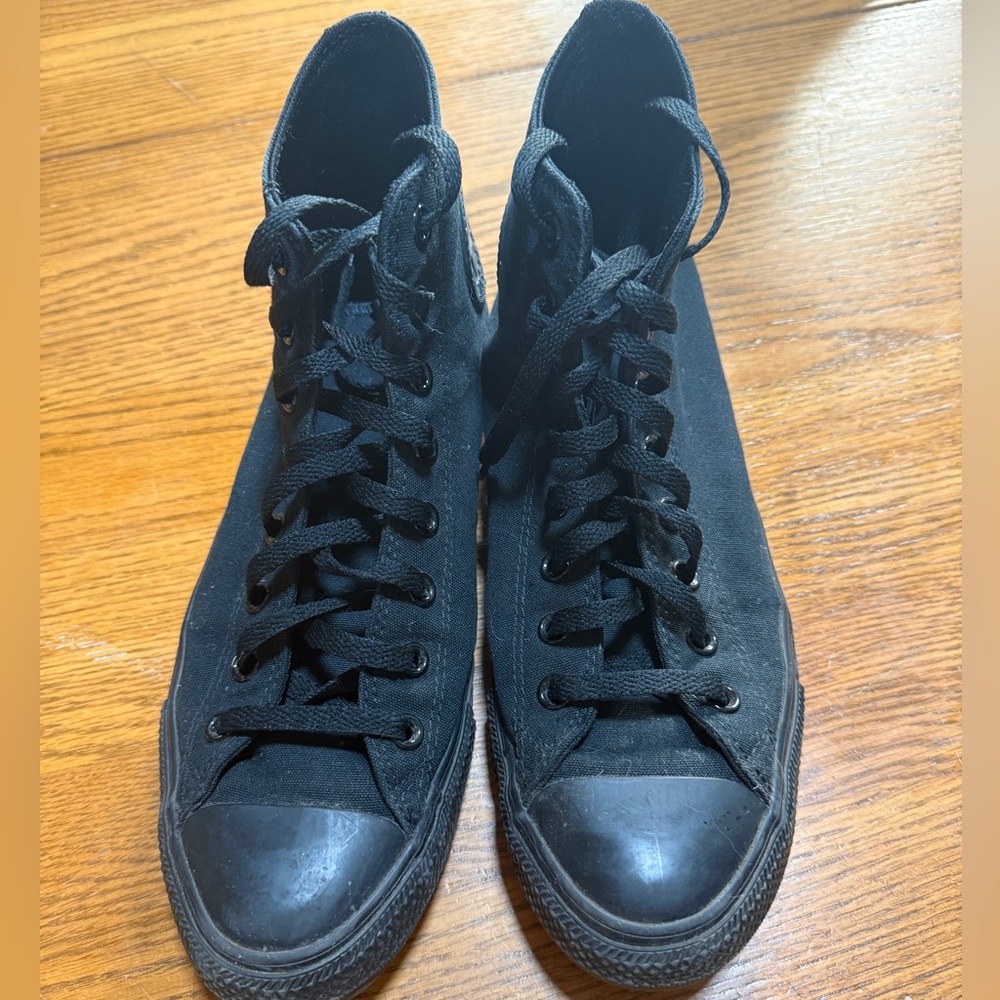 🖤Unisex All Black Converse Chuck Taylor Canvas Hi-Tops 🖤